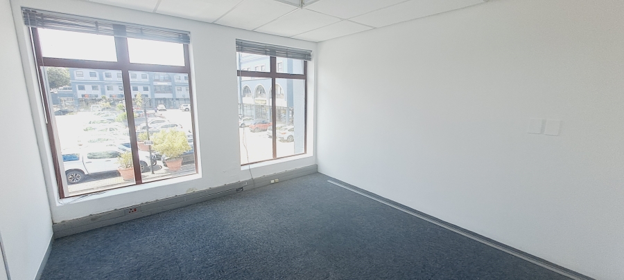 To Let commercial Property for Rent in Bo Oakdale Western Cape
